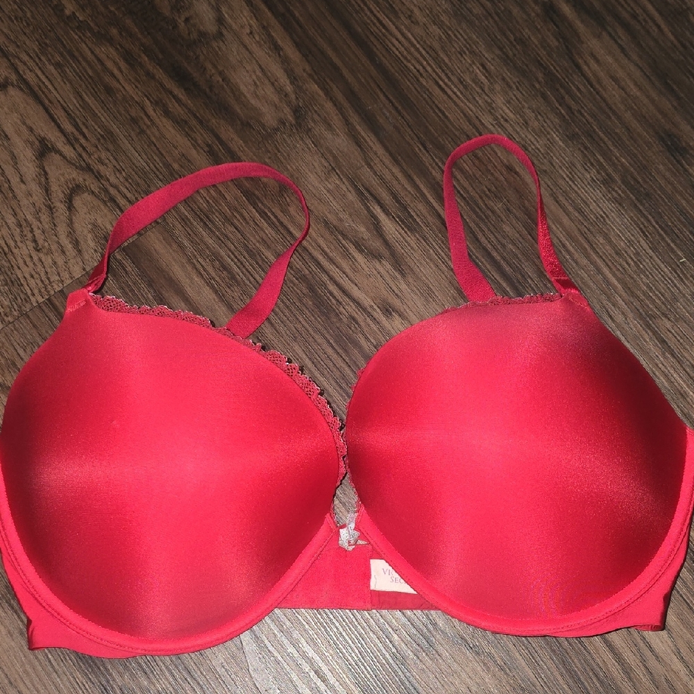 Victoria's Secret Vibrant Red Bra